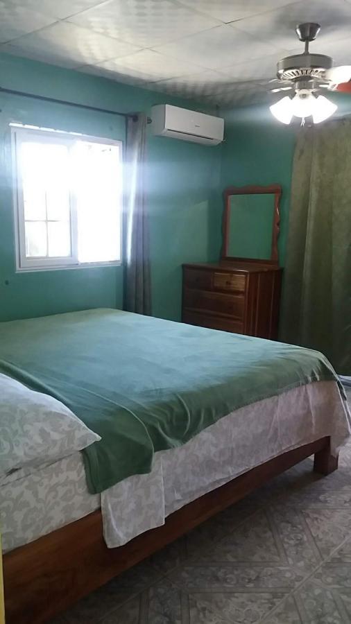 Nicol Aparment Apartment Bocas del Toro Exterior photo