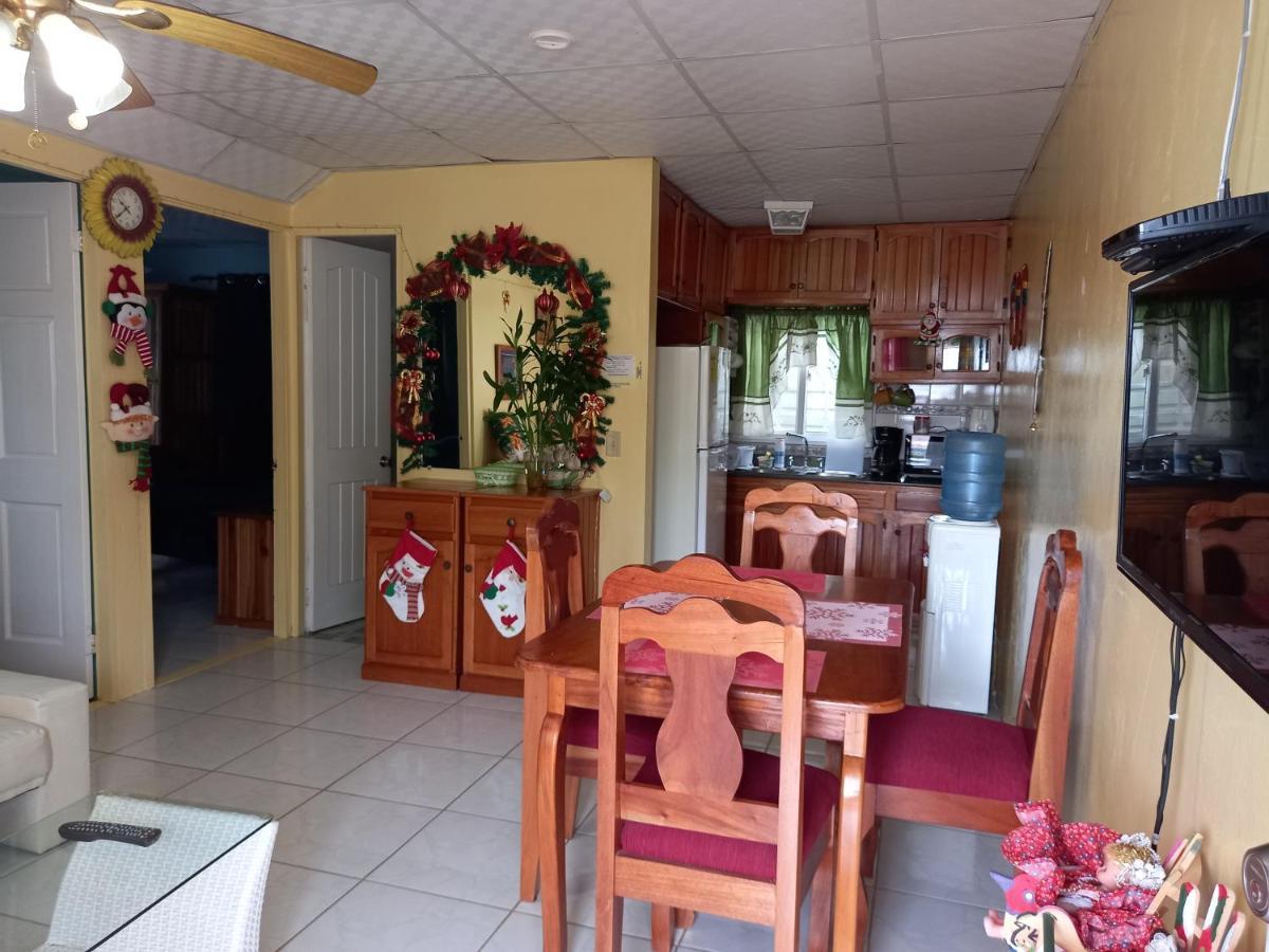 Nicol Aparment Apartment Bocas del Toro Exterior photo